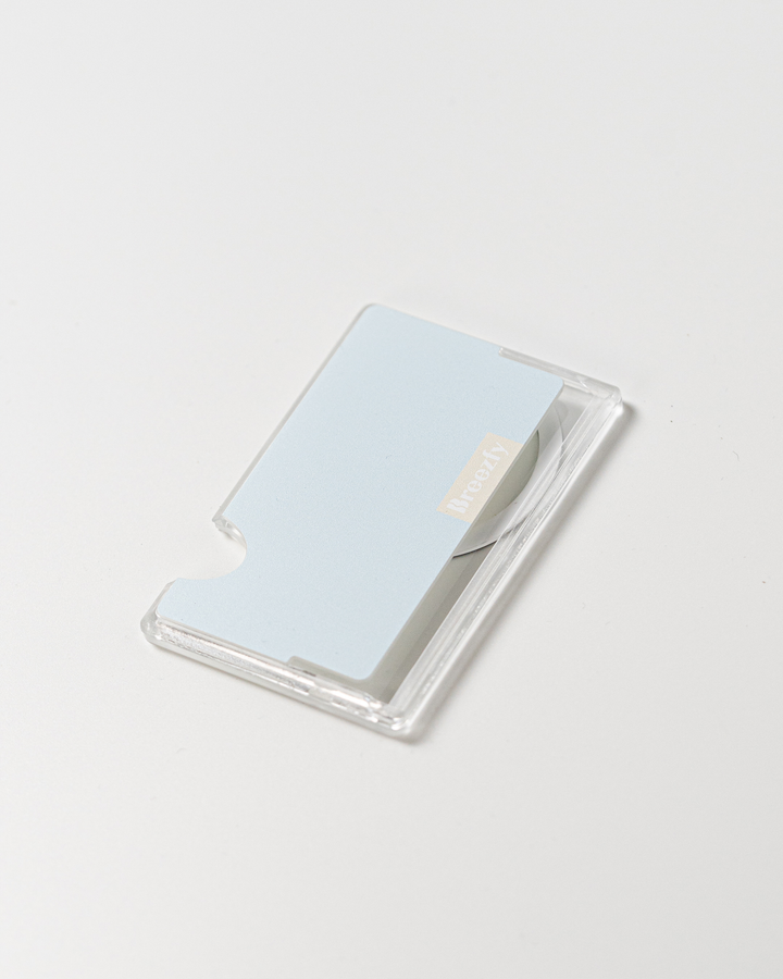 CELESTE HAZE Matte Texture Magnetic Card Wallet
