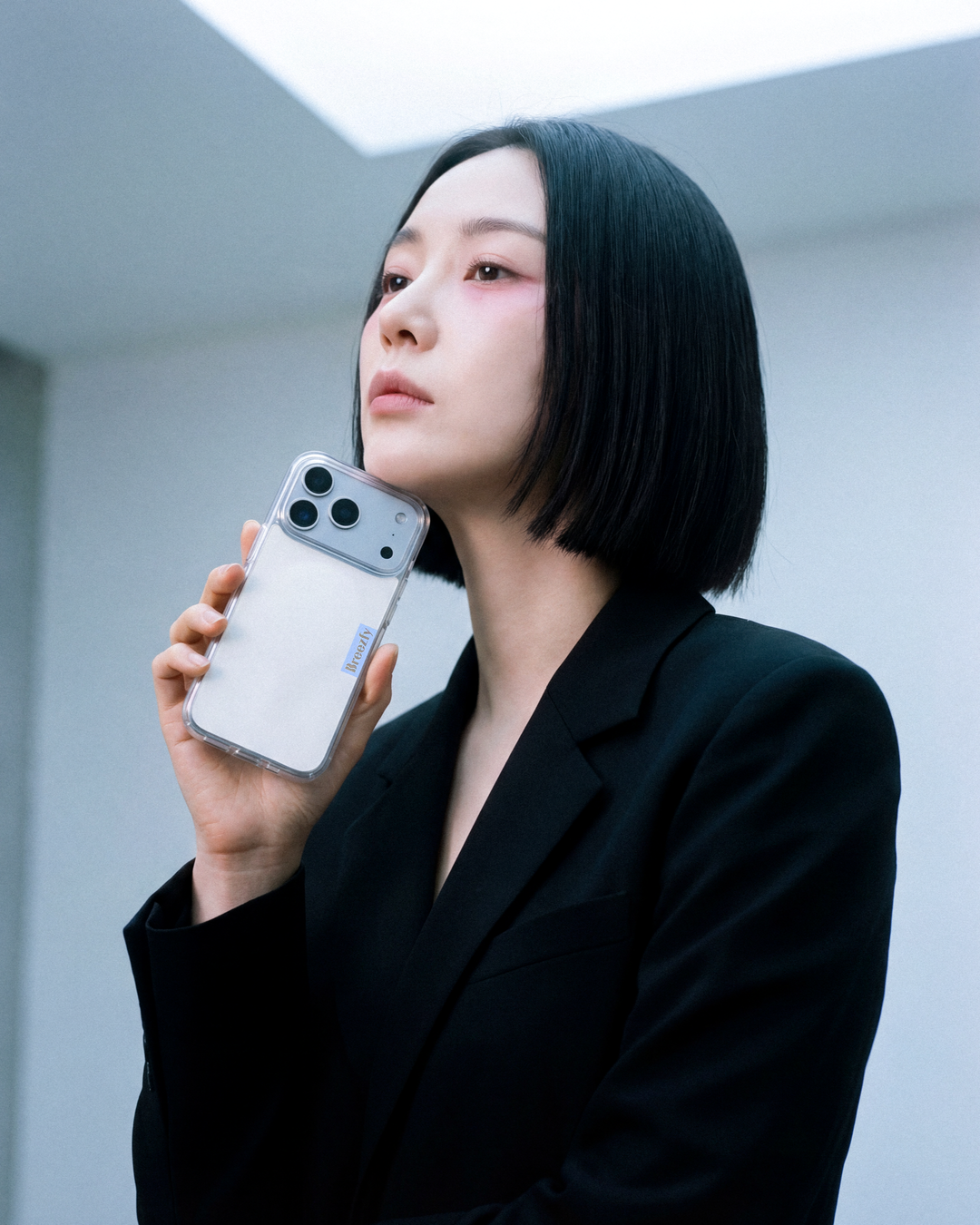 CLOUD DANCER Vivid iPhone Case