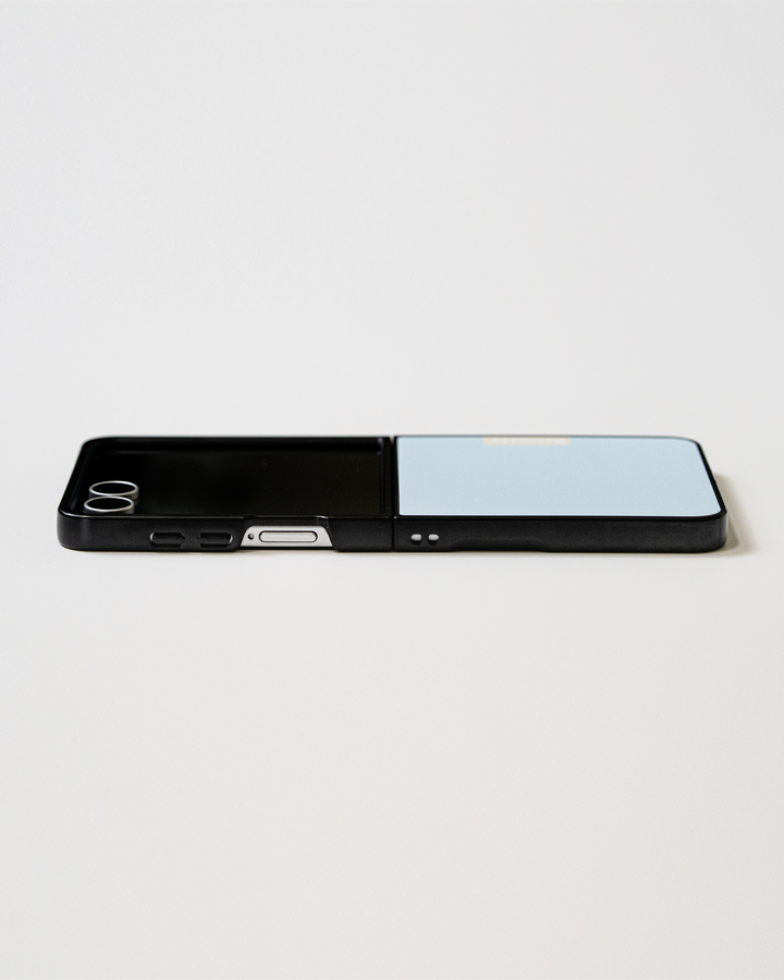 CELESTE HAZE Matte Texture Z Flip Case