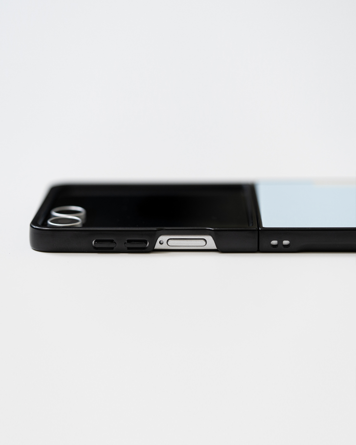CELESTE HAZE Matte Texture Z Flip Case