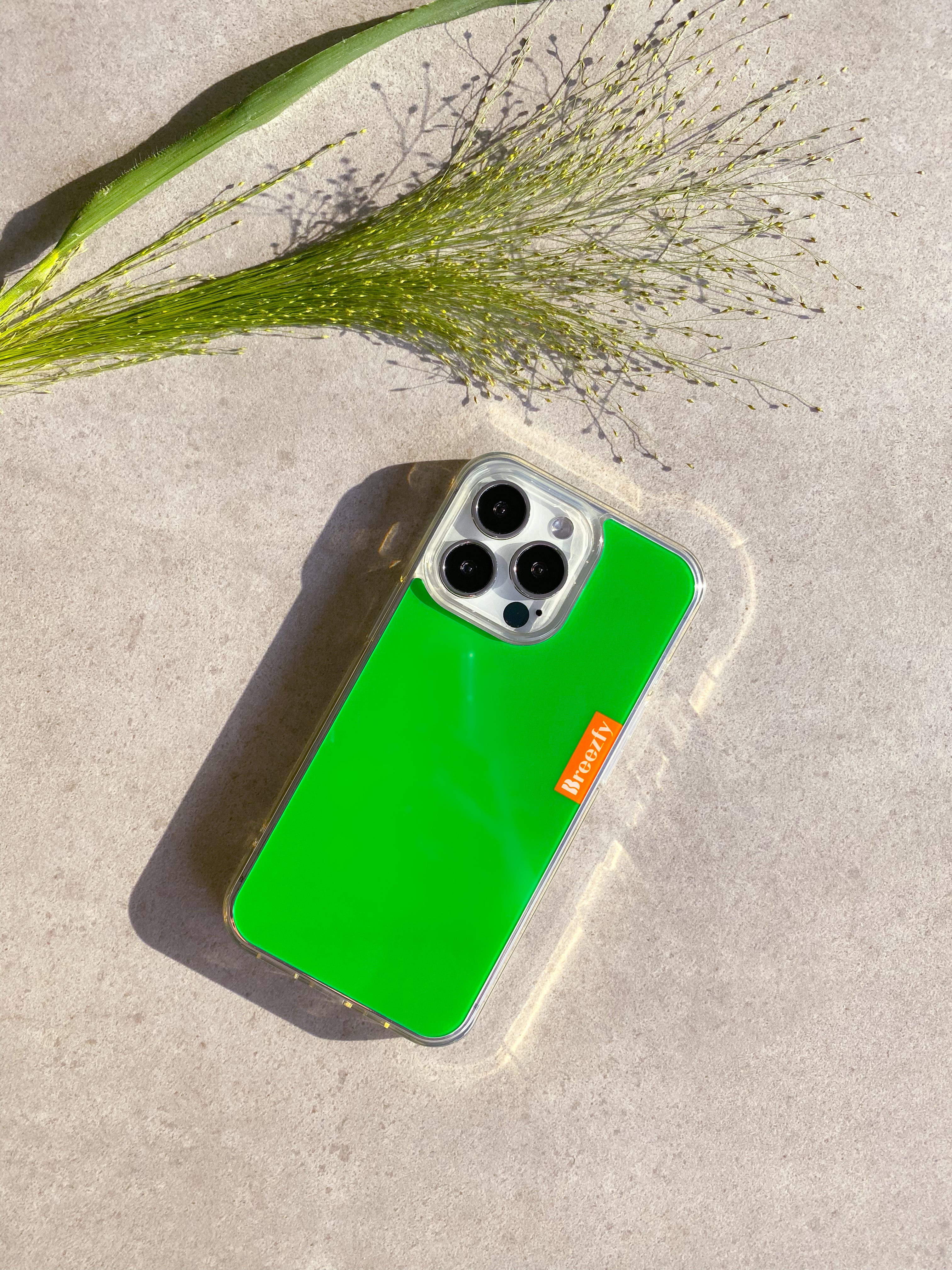 FOREST GREEN Vivid iPhone Case